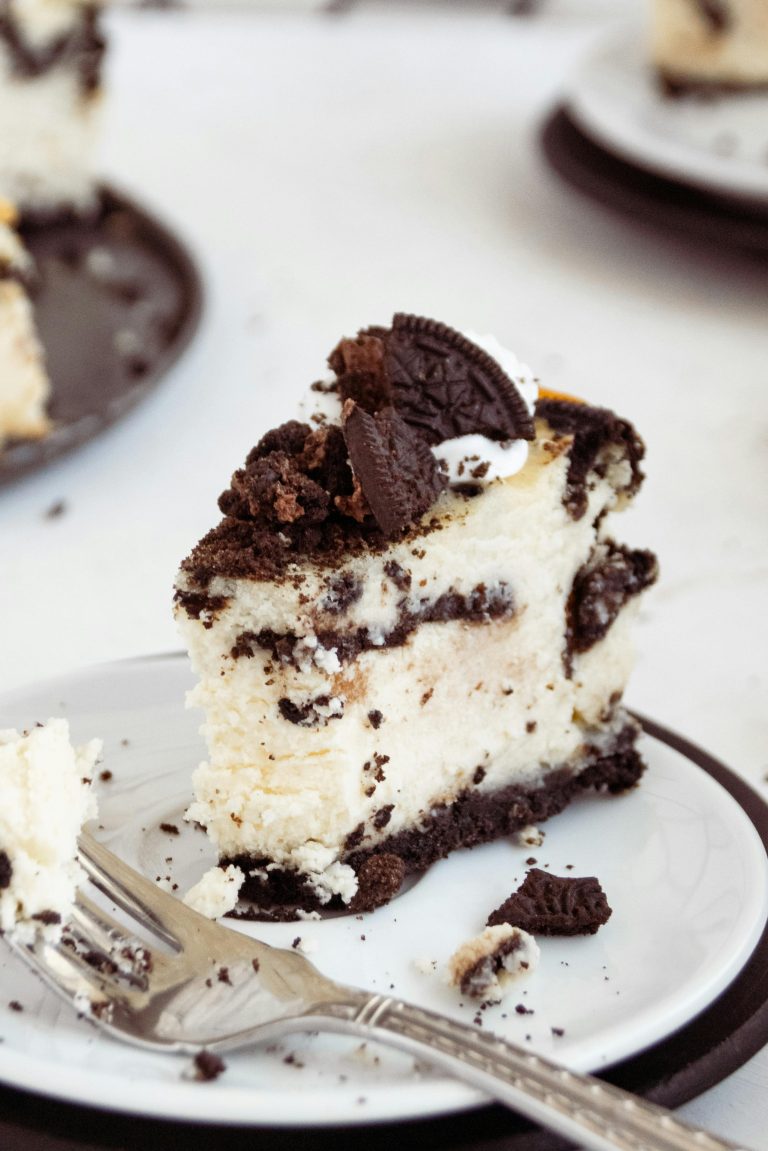Oreo Cheesecake: Creamy, Crunchy, and Cookies-and-Cream Perfection