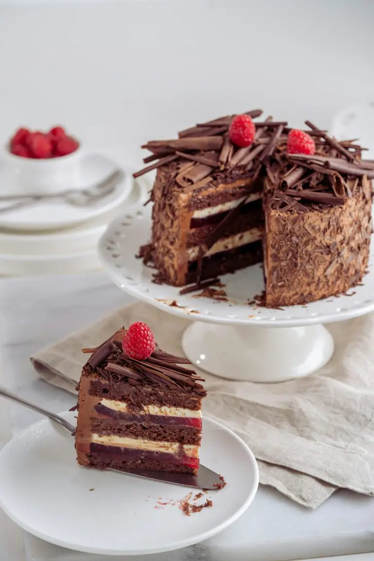 Raspberry and Cream Cake