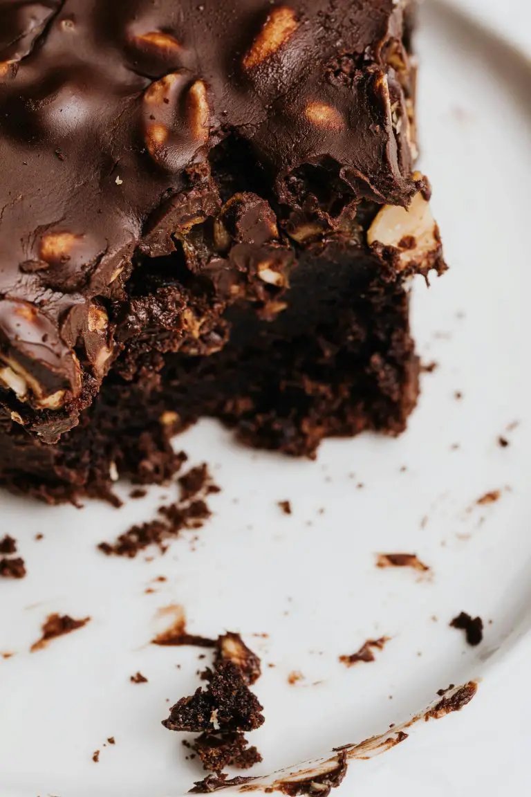 Stuffed Brownies with Oreos: The Ultimate Gooey Dessert for Cookie & Chocolate Lovers