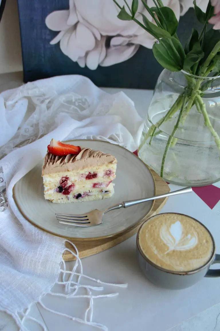 Lemon Raspberry Cake That Tastes Like Sunshine