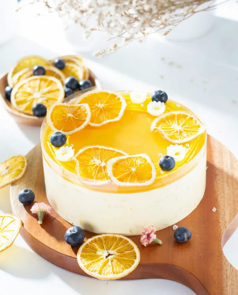 Lemon Blueberry Crumble Cheesecake: Creamy, Fruity, and Crumbly in All the Right Ways