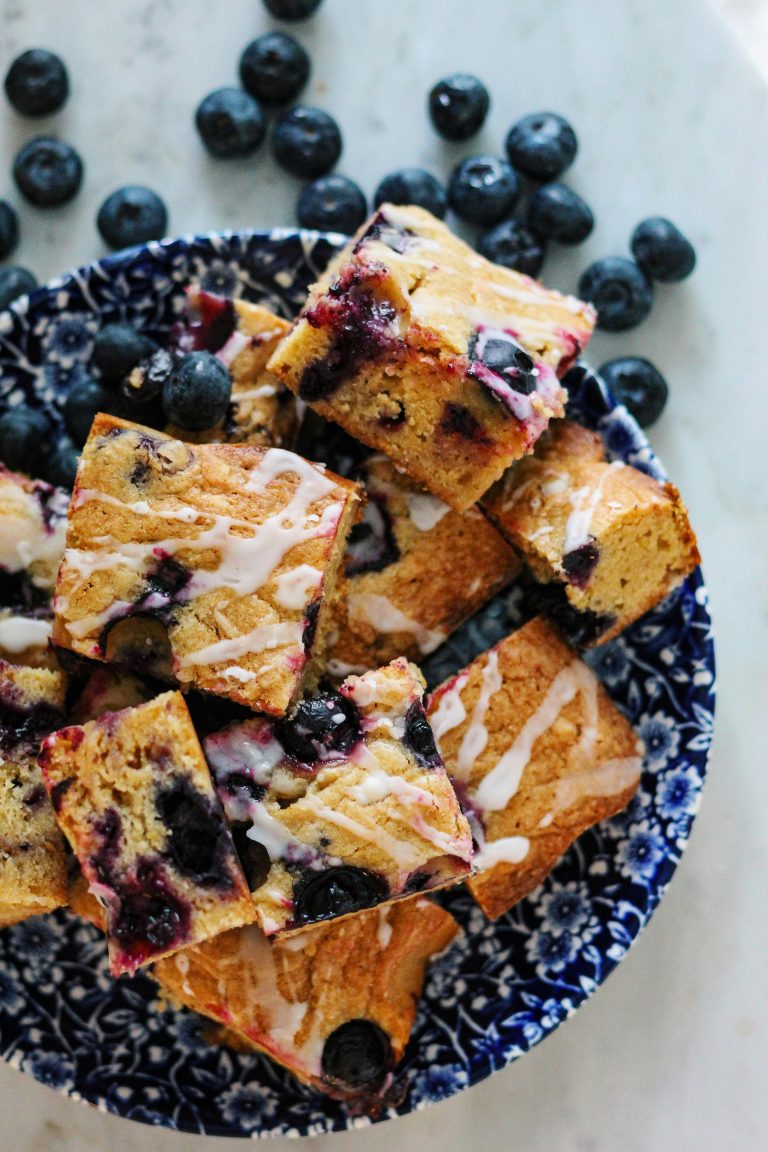 Blueberry Lemon Loaf That’s Moist, Bright, and Bursting with Flavor